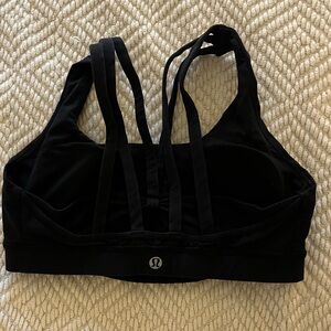 🖤Lululemonn stappy black sports bra. Good used condition. Size 8! Removable cups
